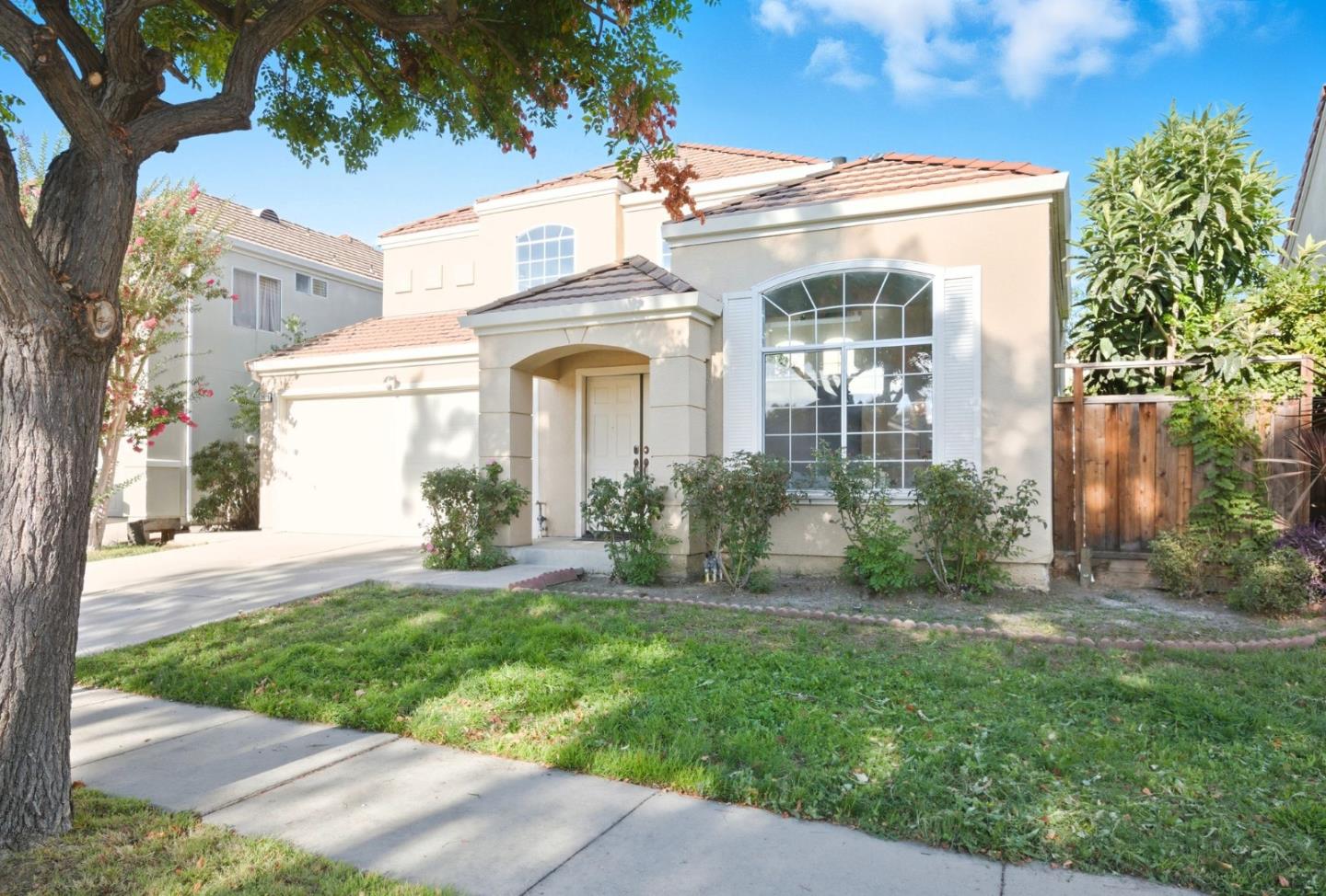 Detail Gallery Image 5 of 34 For 2666 Hesselbein Way, San Jose,  CA 95148 - 4 Beds | 3 Baths