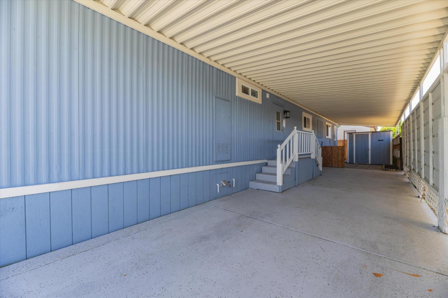 Detail Gallery Image 9 of 13 For 174 Redwood Dr #174,  Hollister,  CA 95023 - 4 Beds | 2 Baths