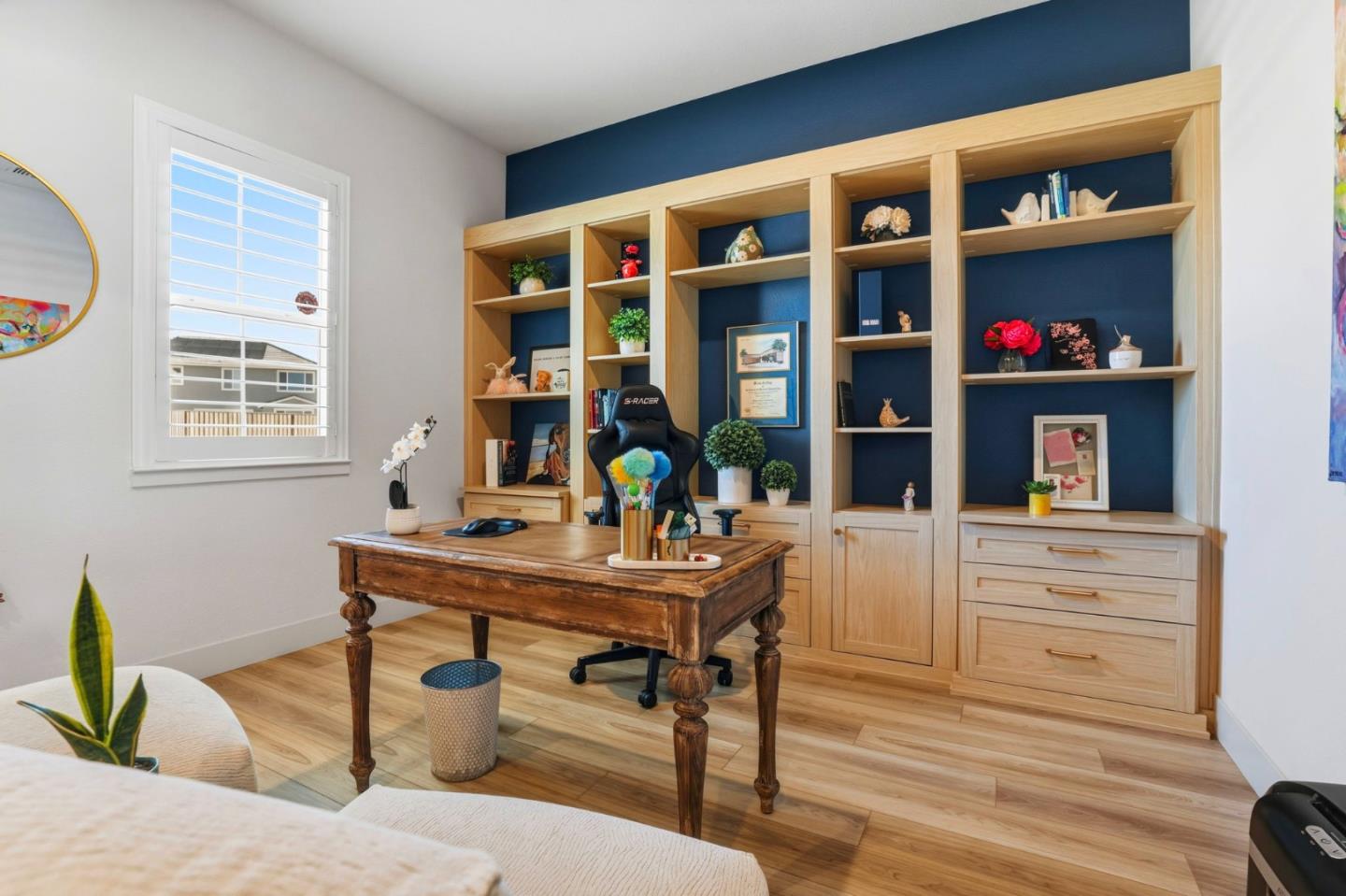 Detail Gallery Image 15 of 44 For 208 Luna Way, Hollister,  CA 95023 - 4 Beds | 3 Baths