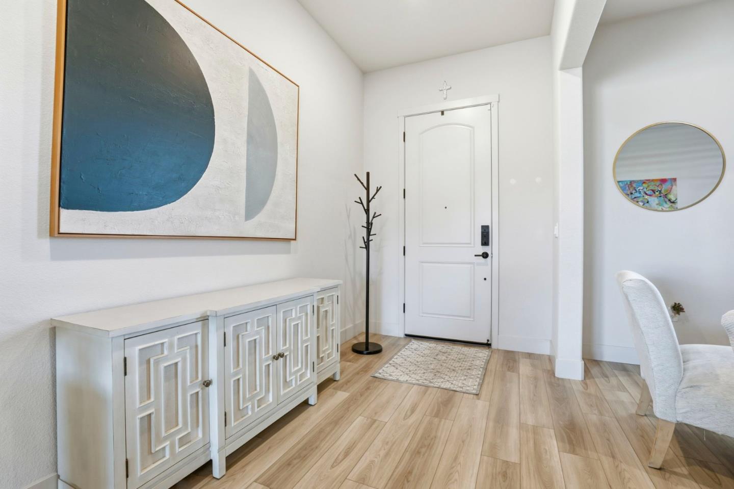 Detail Gallery Image 16 of 44 For 208 Luna Way, Hollister,  CA 95023 - 4 Beds | 3 Baths