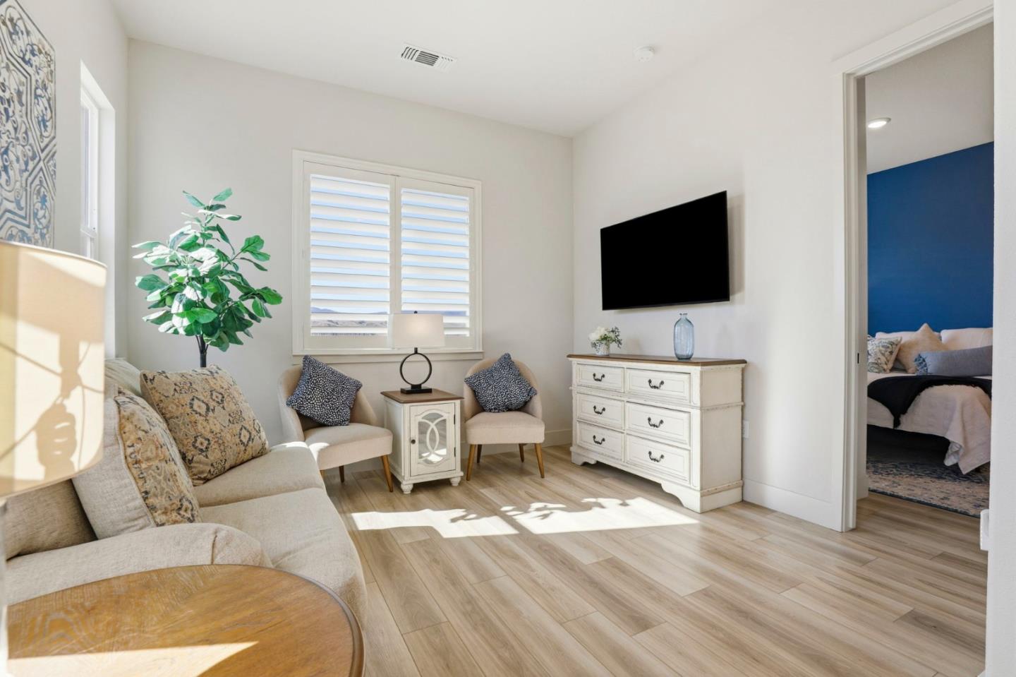 Detail Gallery Image 33 of 44 For 208 Luna Way, Hollister,  CA 95023 - 4 Beds | 3 Baths