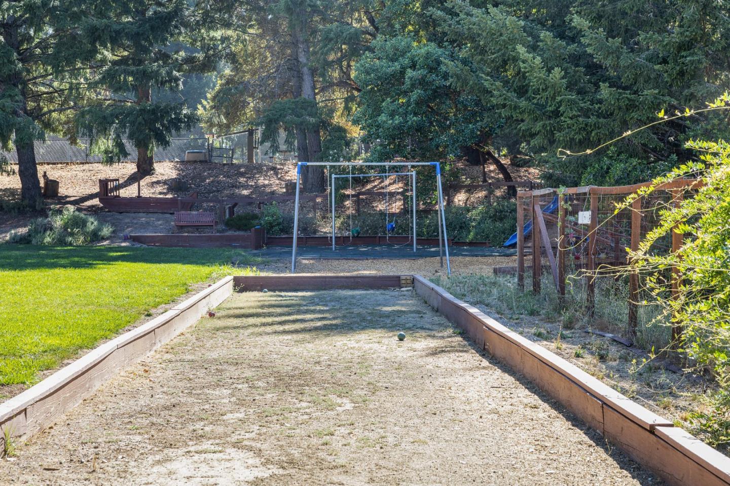 Detail Gallery Image 52 of 65 For 22163 Miller Ridge Rd, Los Gatos,  CA 95033 - 4 Beds | 2 Baths