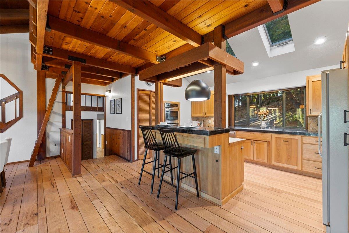 Detail Gallery Image 7 of 65 For 22163 Miller Ridge Rd, Los Gatos,  CA 95033 - 4 Beds | 2 Baths