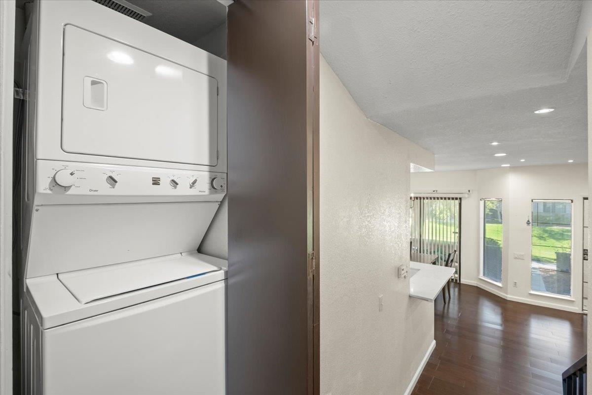 Detail Gallery Image 8 of 14 For 3105 Kenland Dr, San Jose,  CA 95111 - 2 Beds | 2 Baths