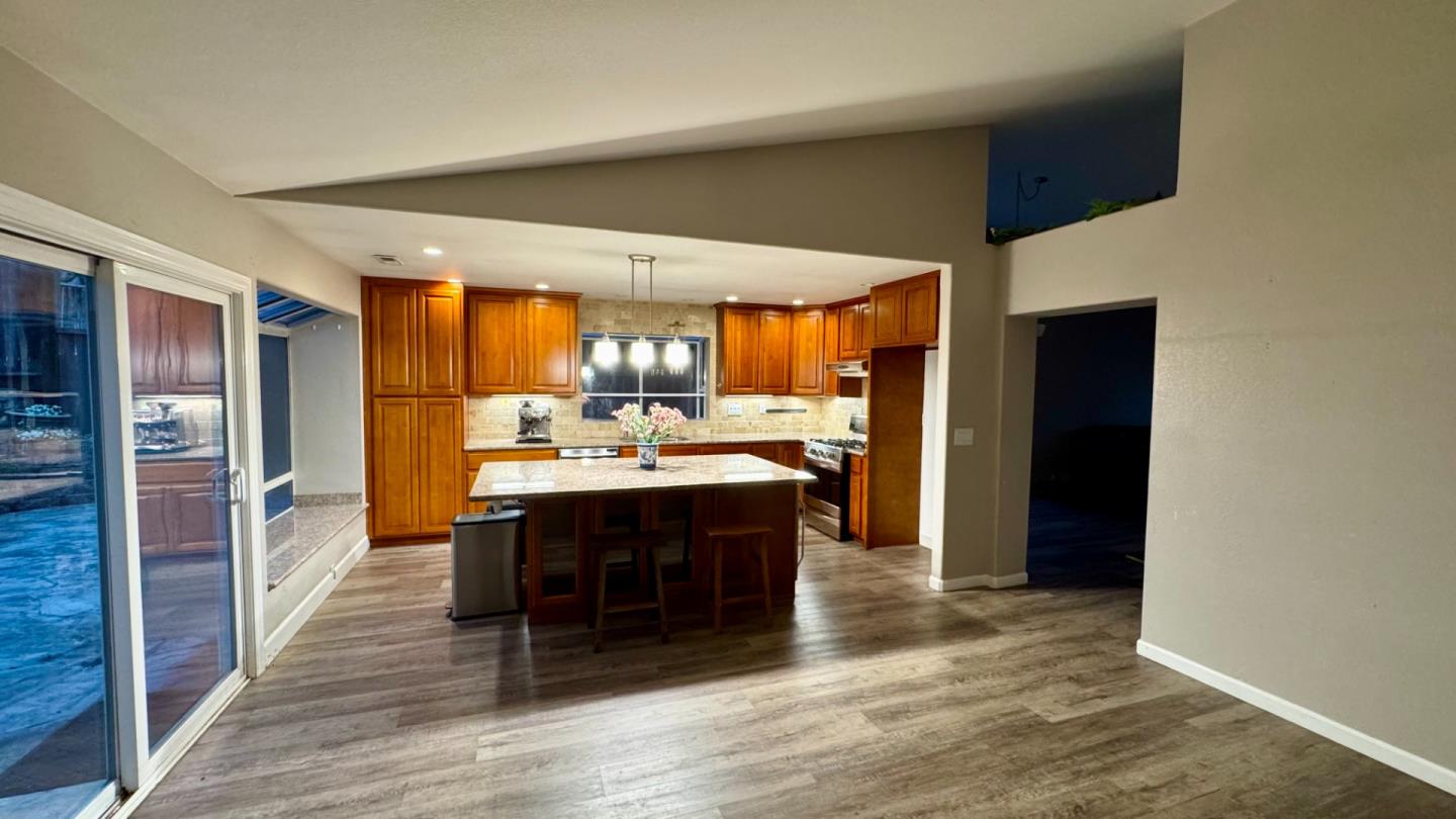 Detail Gallery Image 5 of 18 For 296 Costa Del Mar Rd, Marina,  CA 93933 - 3 Beds | 2 Baths