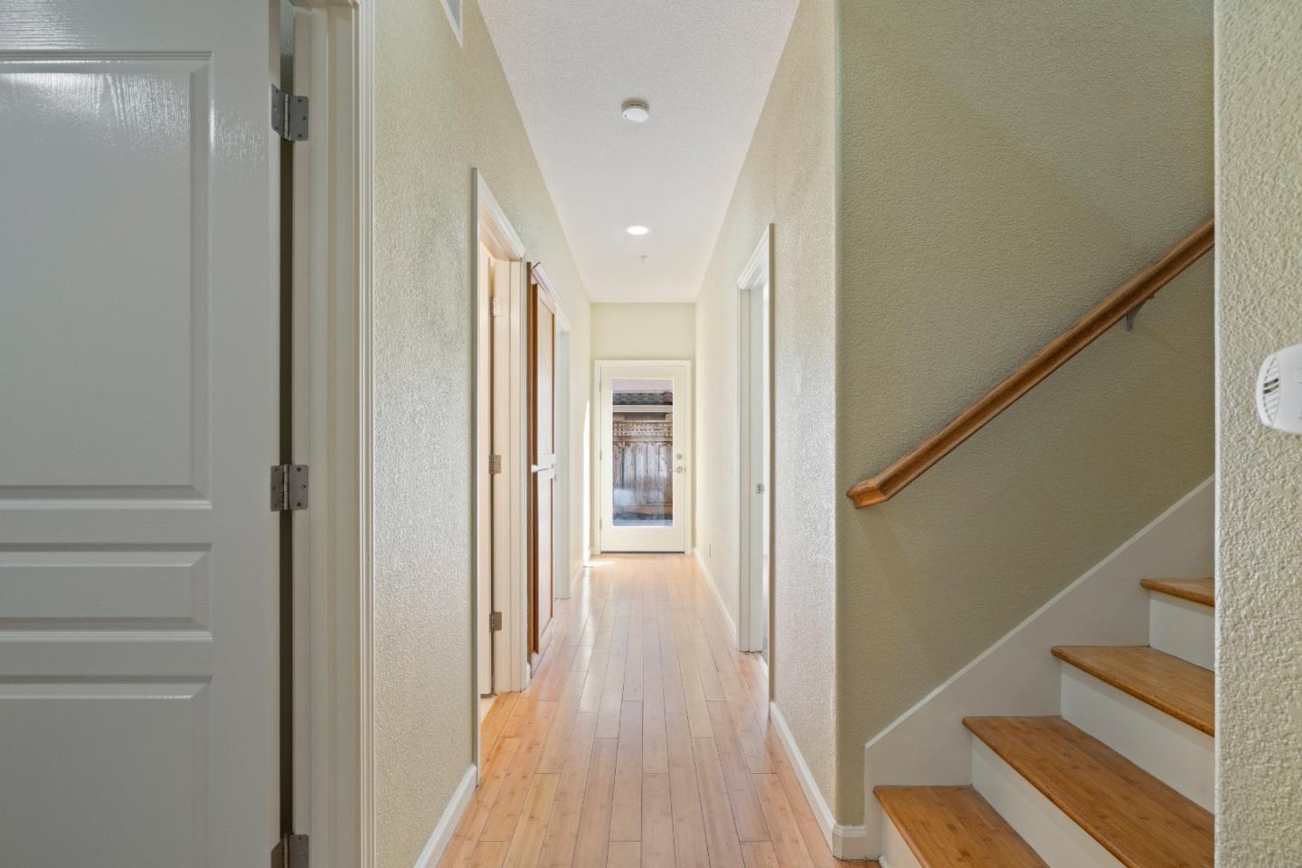 Detail Gallery Image 18 of 34 For 757 Roble St, Watsonville,  CA 95076 - 4 Beds | 2/1 Baths