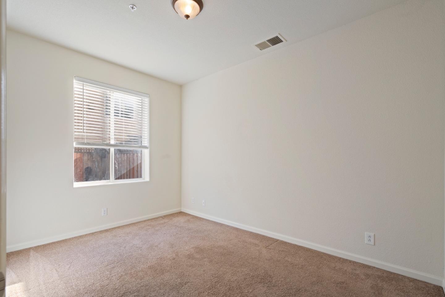 Detail Gallery Image 30 of 34 For 757 Roble St, Watsonville,  CA 95076 - 4 Beds | 2/1 Baths