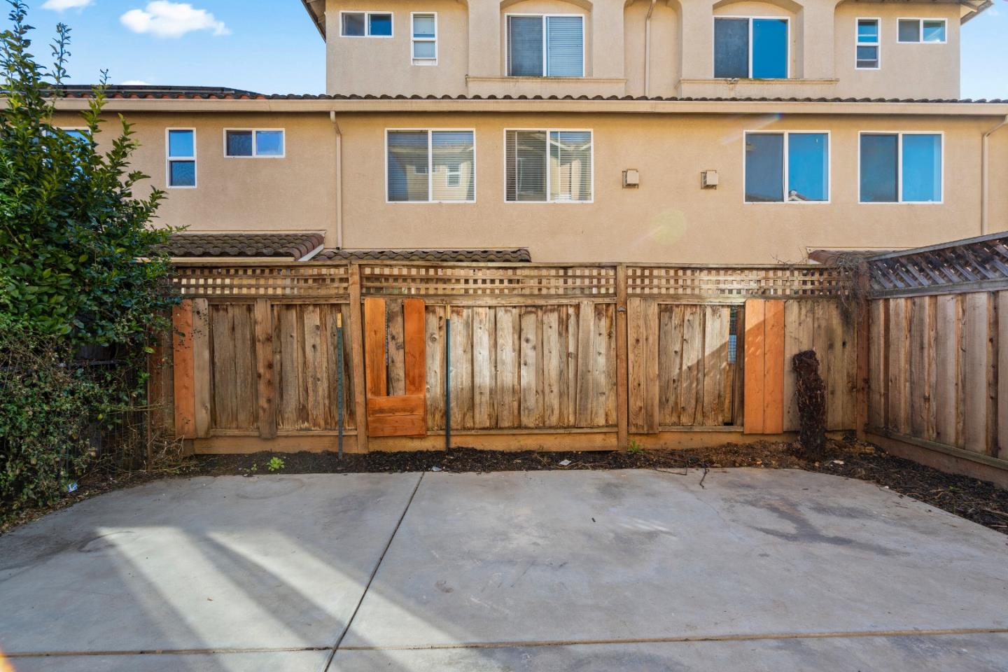 Detail Gallery Image 33 of 34 For 757 Roble St, Watsonville,  CA 95076 - 4 Beds | 2/1 Baths