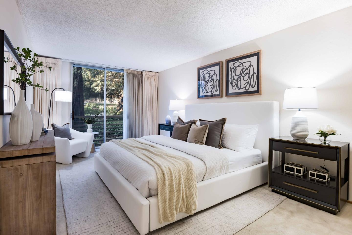 Detail Gallery Image 14 of 21 For 1100 Sharon Park Dr #3,  Menlo Park,  CA 94025 - 3 Beds | 2 Baths
