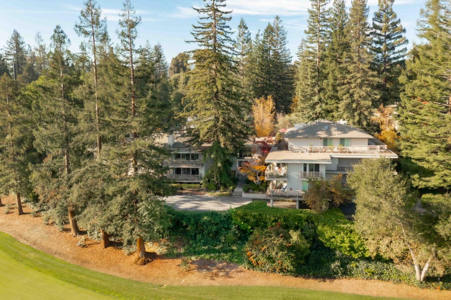 Detail Gallery Image 2 of 21 For 1100 Sharon Park Dr #3,  Menlo Park,  CA 94025 - 3 Beds | 2 Baths