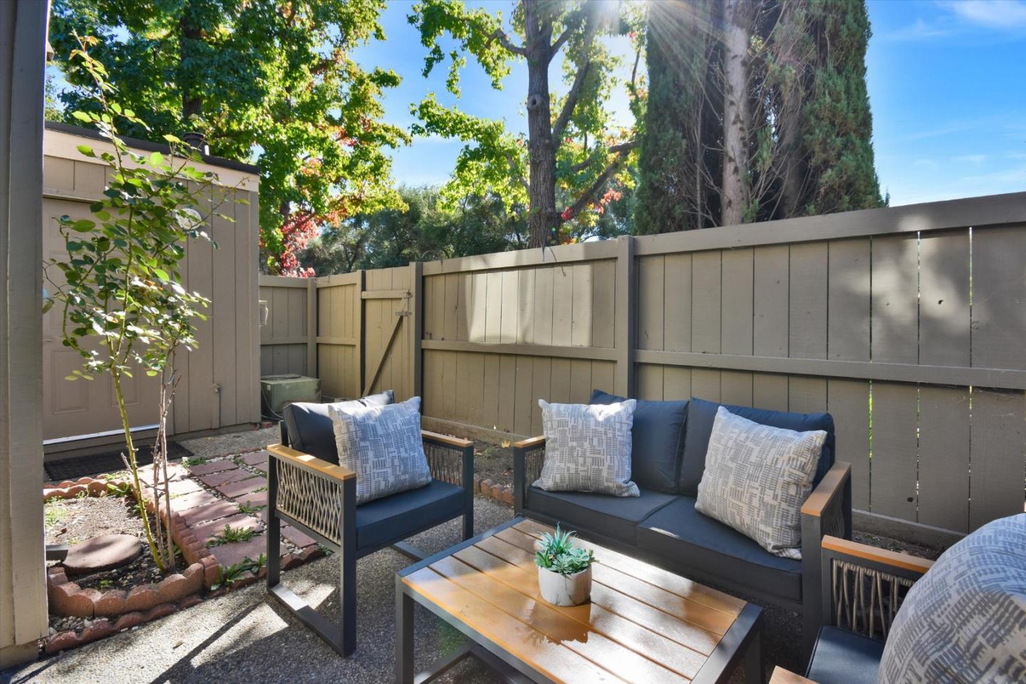 Detail Gallery Image 19 of 19 For 435 Alberto Way #17,  Los Gatos,  CA 95032 - 3 Beds | 2/1 Baths