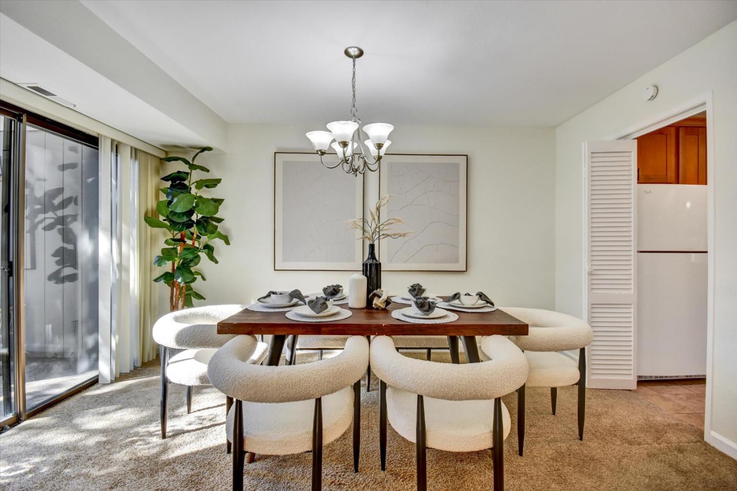 Detail Gallery Image 5 of 19 For 435 Alberto Way #17,  Los Gatos,  CA 95032 - 3 Beds | 2/1 Baths