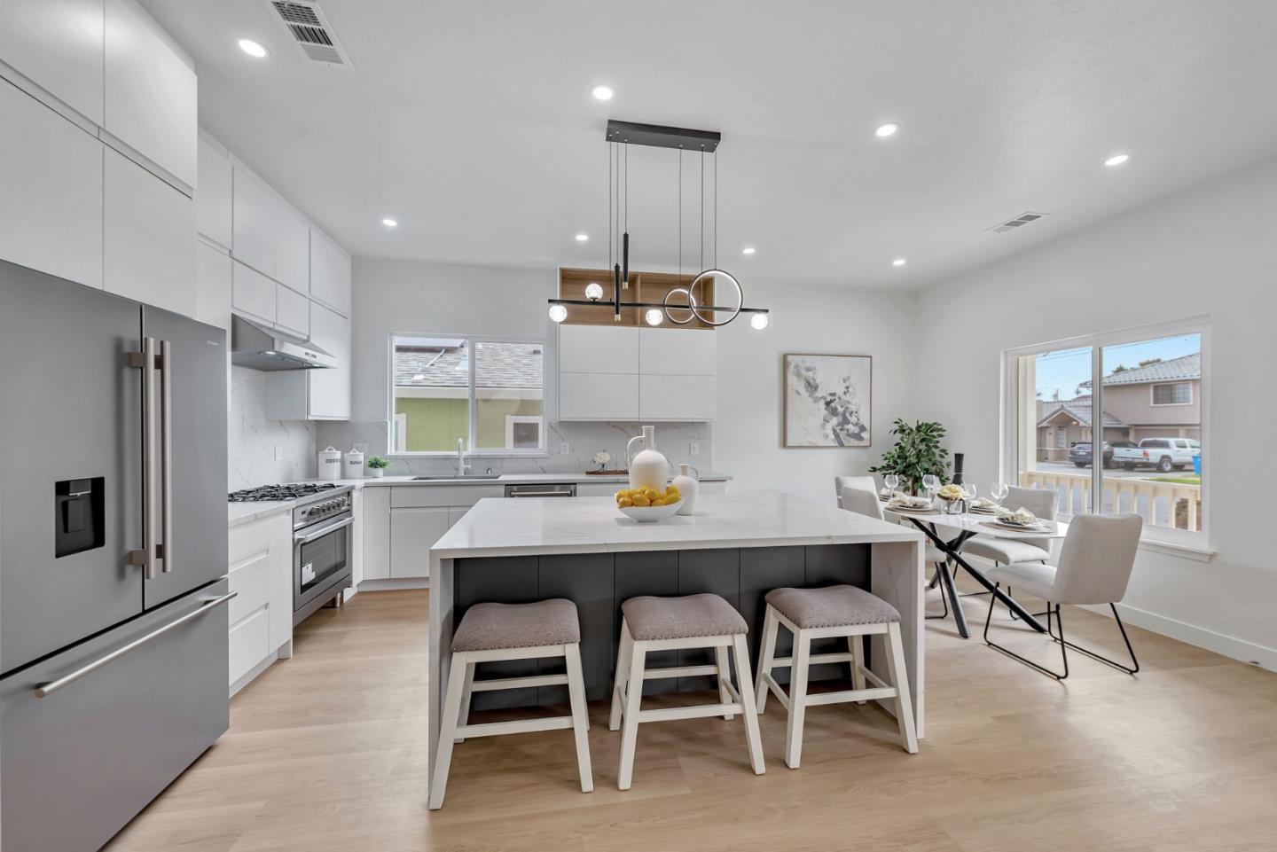 Detail Gallery Image 13 of 61 For 841 Harrison St, Santa Clara,  CA 95050 - 5 Beds | 4 Baths