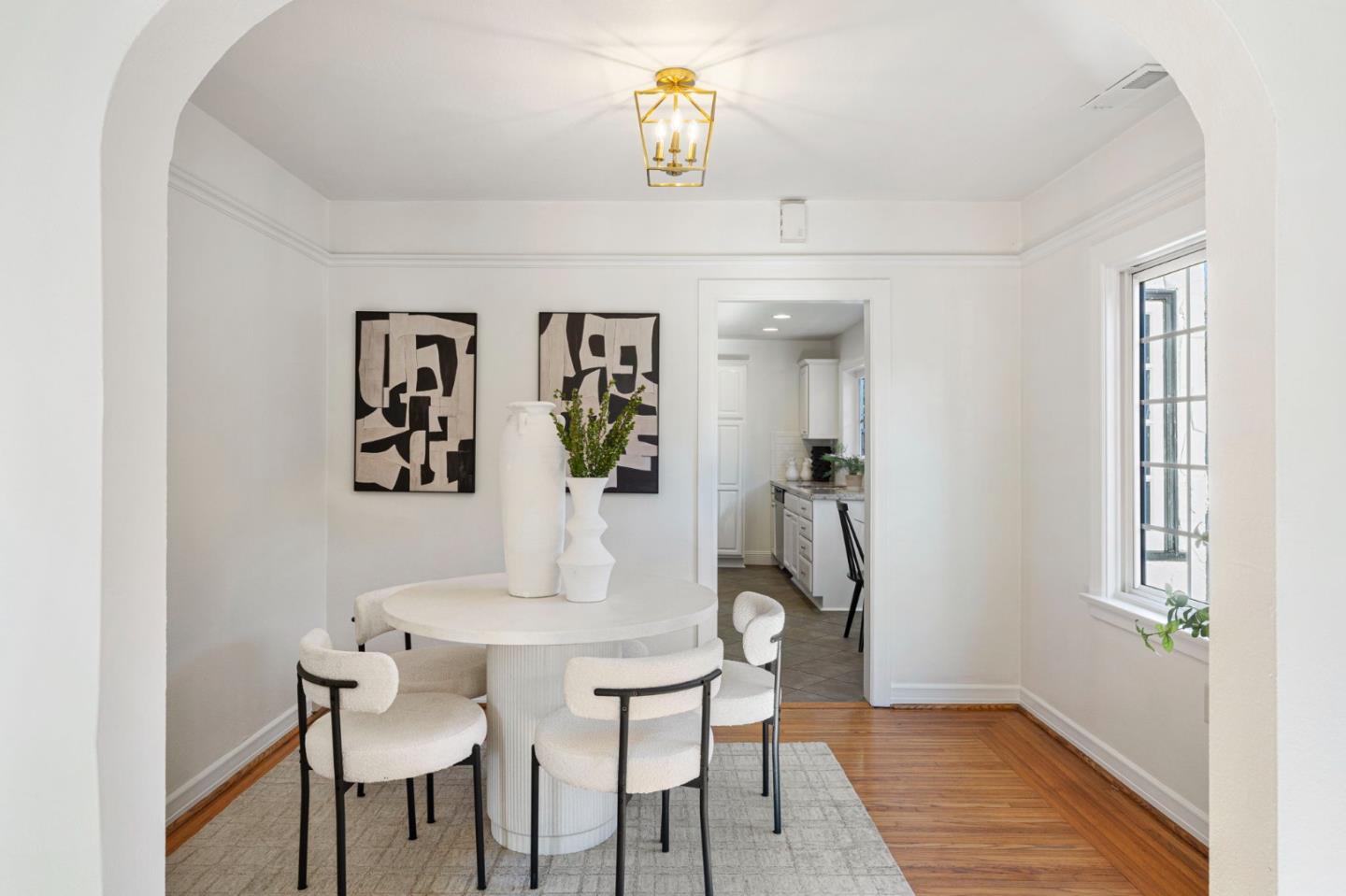 Detail Gallery Image 11 of 37 For 1030 Morrell Ave, Burlingame,  CA 94010 - 3 Beds | 2 Baths