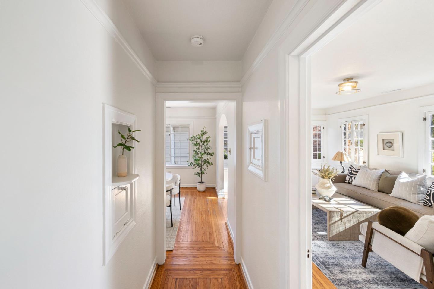 Detail Gallery Image 17 of 37 For 1030 Morrell Ave, Burlingame,  CA 94010 - 3 Beds | 2 Baths