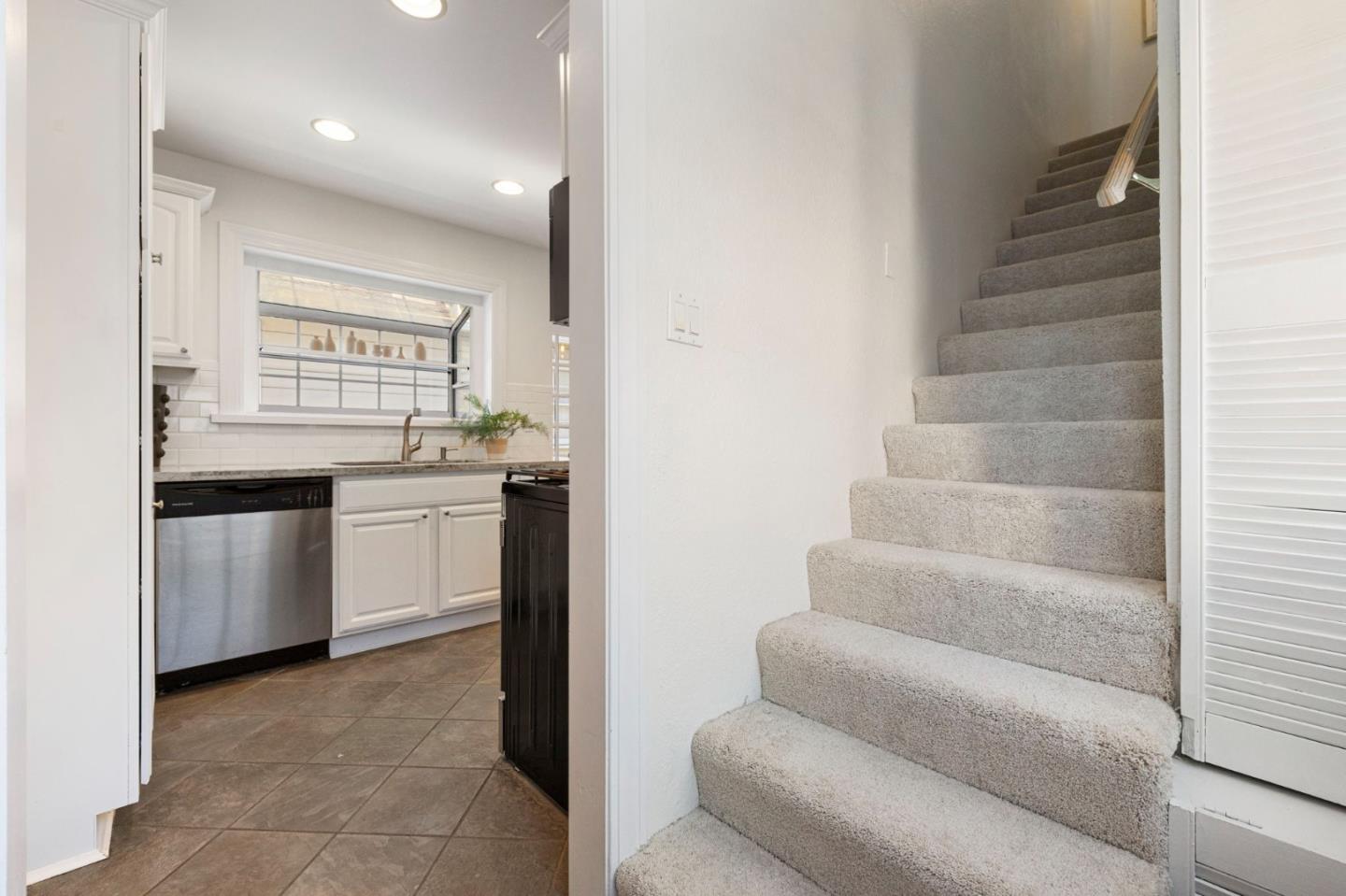 Detail Gallery Image 22 of 37 For 1030 Morrell Ave, Burlingame,  CA 94010 - 3 Beds | 2 Baths