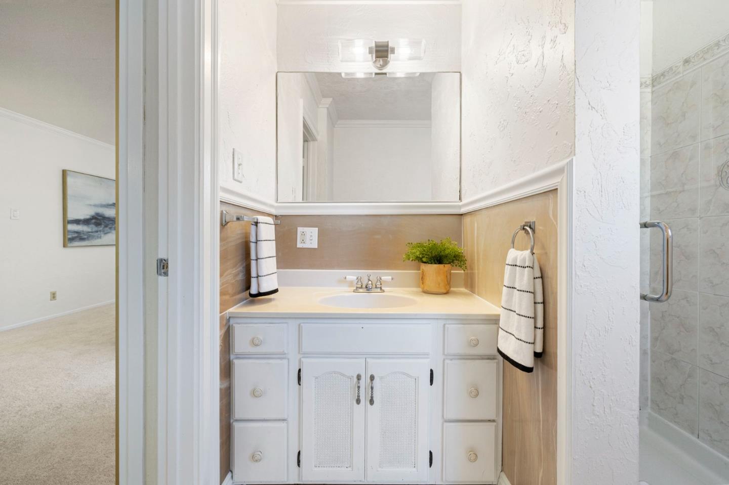 Detail Gallery Image 25 of 37 For 1030 Morrell Ave, Burlingame,  CA 94010 - 3 Beds | 2 Baths