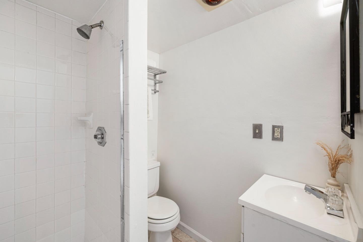 Detail Gallery Image 35 of 37 For 1030 Morrell Ave, Burlingame,  CA 94010 - 3 Beds | 2 Baths