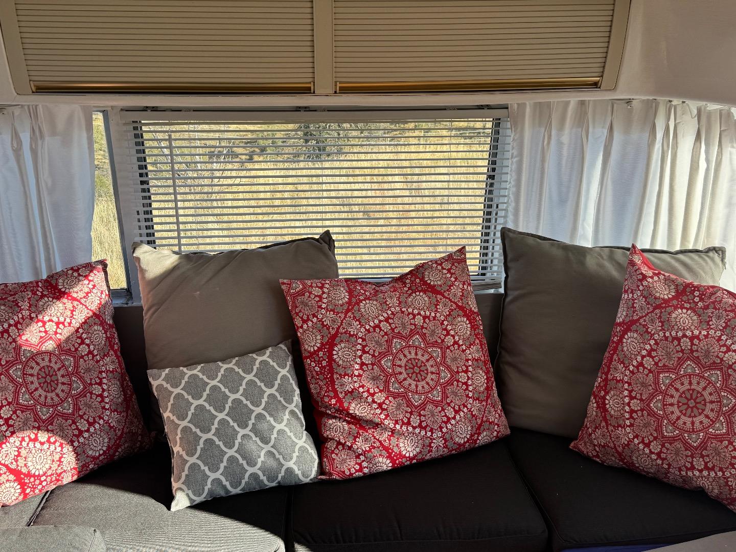 Detail Gallery Image 3 of 33 For 254 Sugar Loaf Dr, Napa,  CA 94558 - – Beds | – Baths