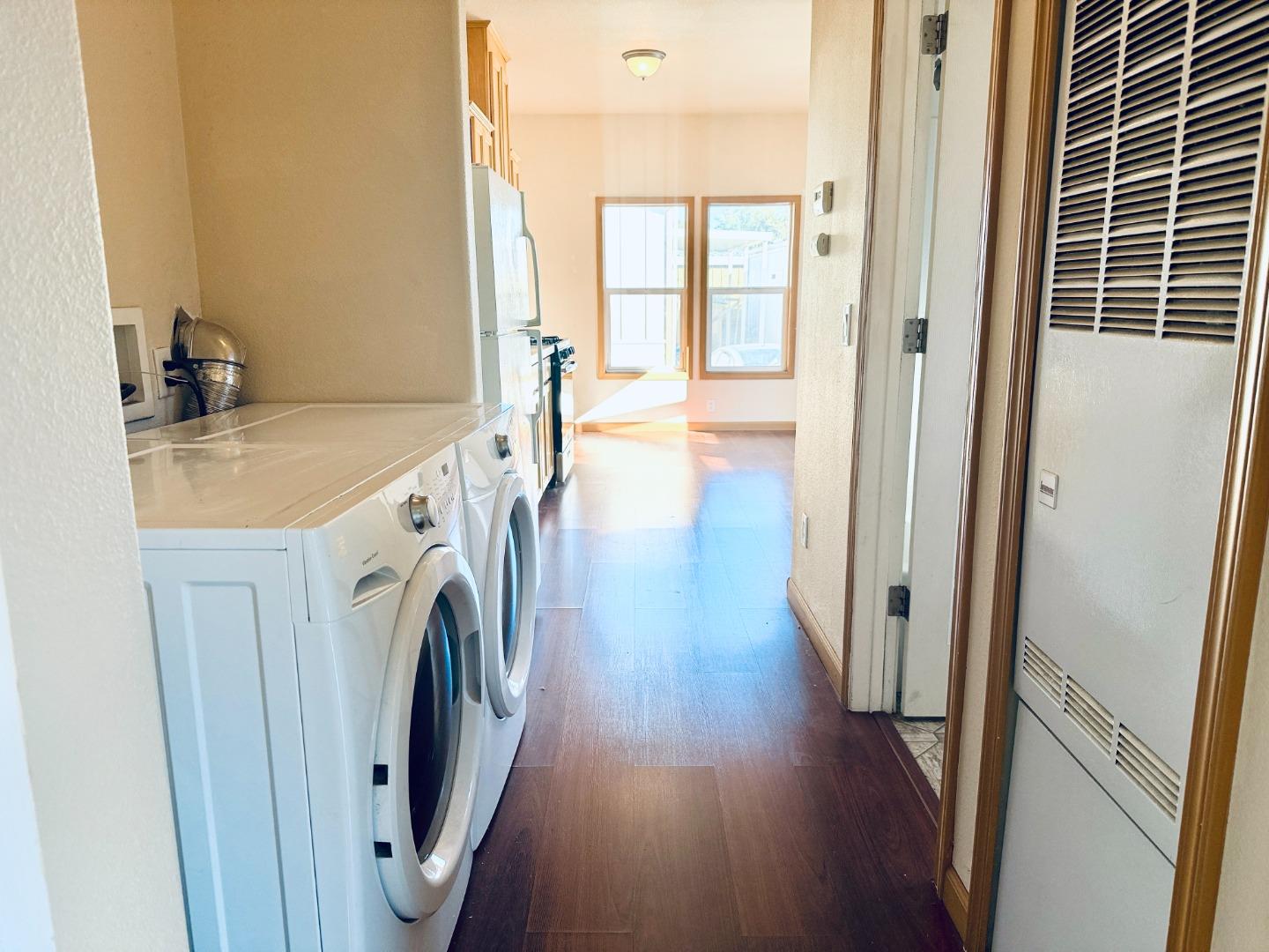 Detail Gallery Image 4 of 9 For 1730 Commercial Way #32,  Santa Cruz,  CA 95065 - 1 Beds | 1 Baths