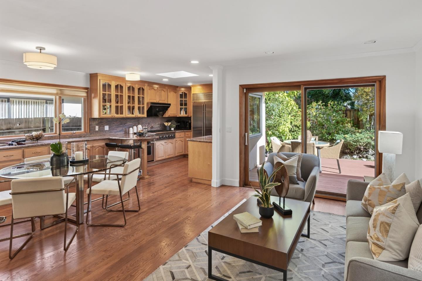 Detail Gallery Image 6 of 30 For 2685 Cowper St, Palo Alto,  CA 94306 - 4 Beds | 3 Baths