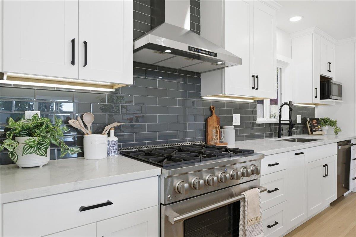 Detail Gallery Image 10 of 27 For 40 Valley View Ave, San Jose,  CA 95127 - 4 Beds | 3 Baths