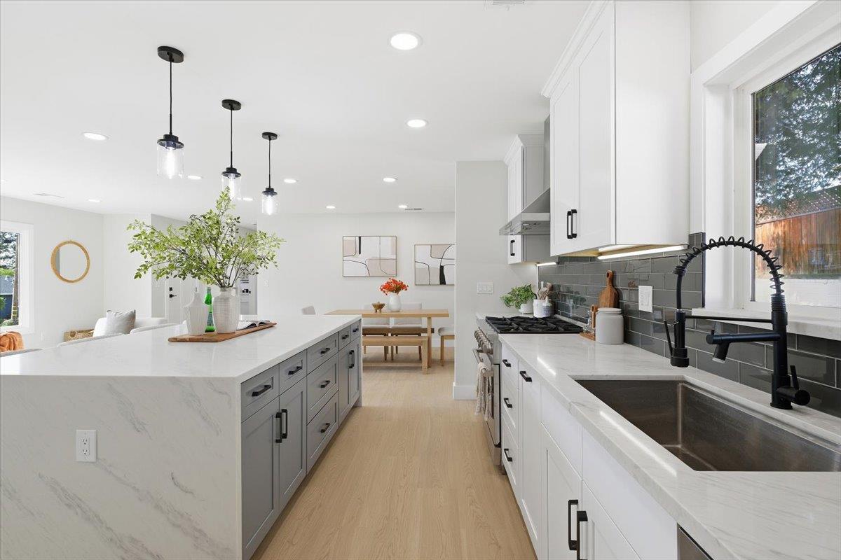 Detail Gallery Image 11 of 27 For 40 Valley View Ave, San Jose,  CA 95127 - 4 Beds | 3 Baths