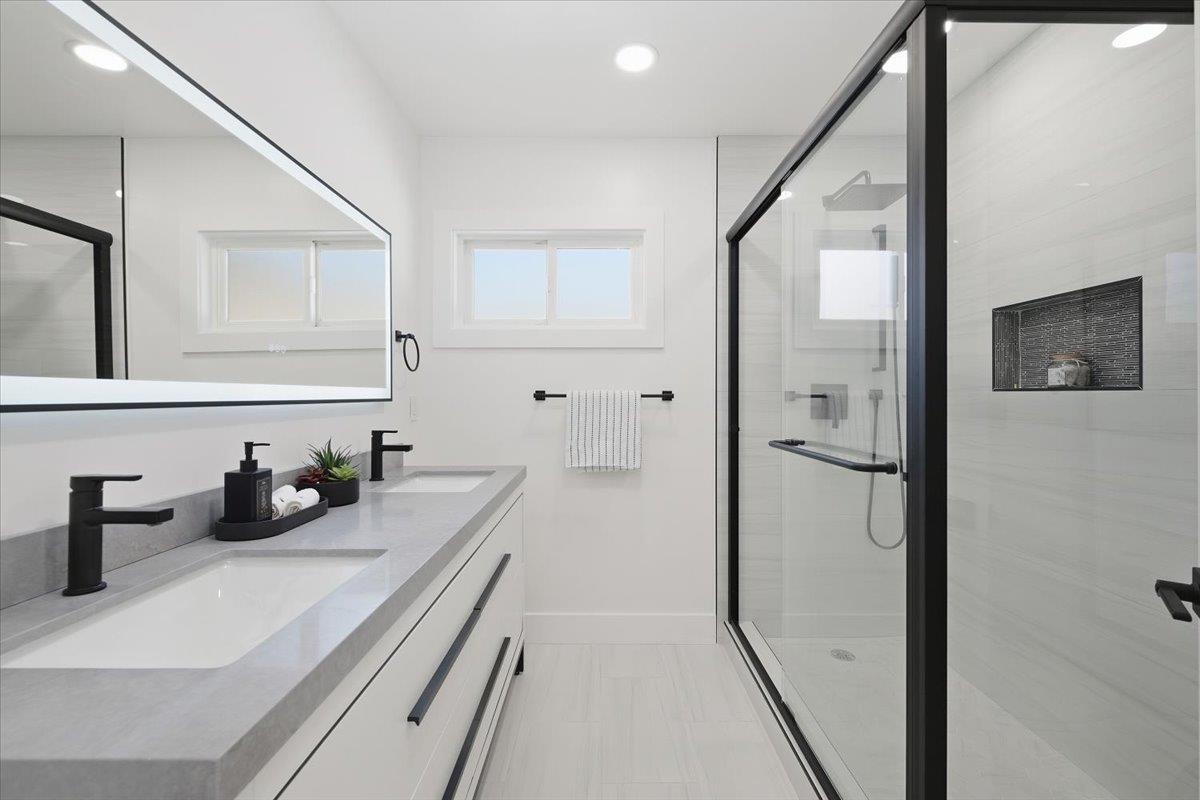 Detail Gallery Image 19 of 27 For 40 Valley View Ave, San Jose,  CA 95127 - 4 Beds | 3 Baths