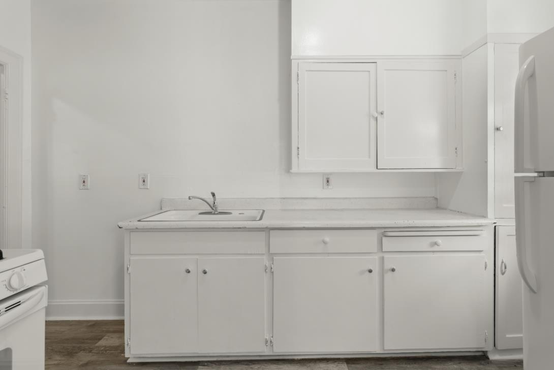 Detail Gallery Image 4 of 9 For 460 S 6th St, San Jose,  CA 95112 - – Beds | – Baths