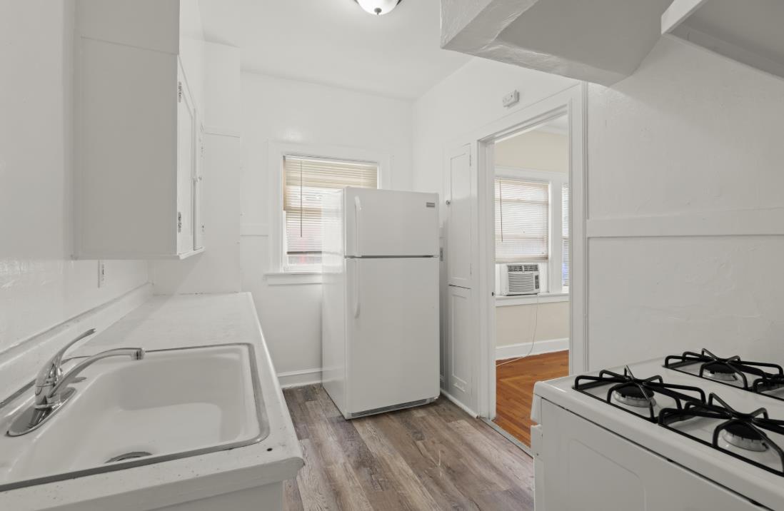 Detail Gallery Image 5 of 9 For 460 S 6th St, San Jose,  CA 95112 - – Beds | – Baths