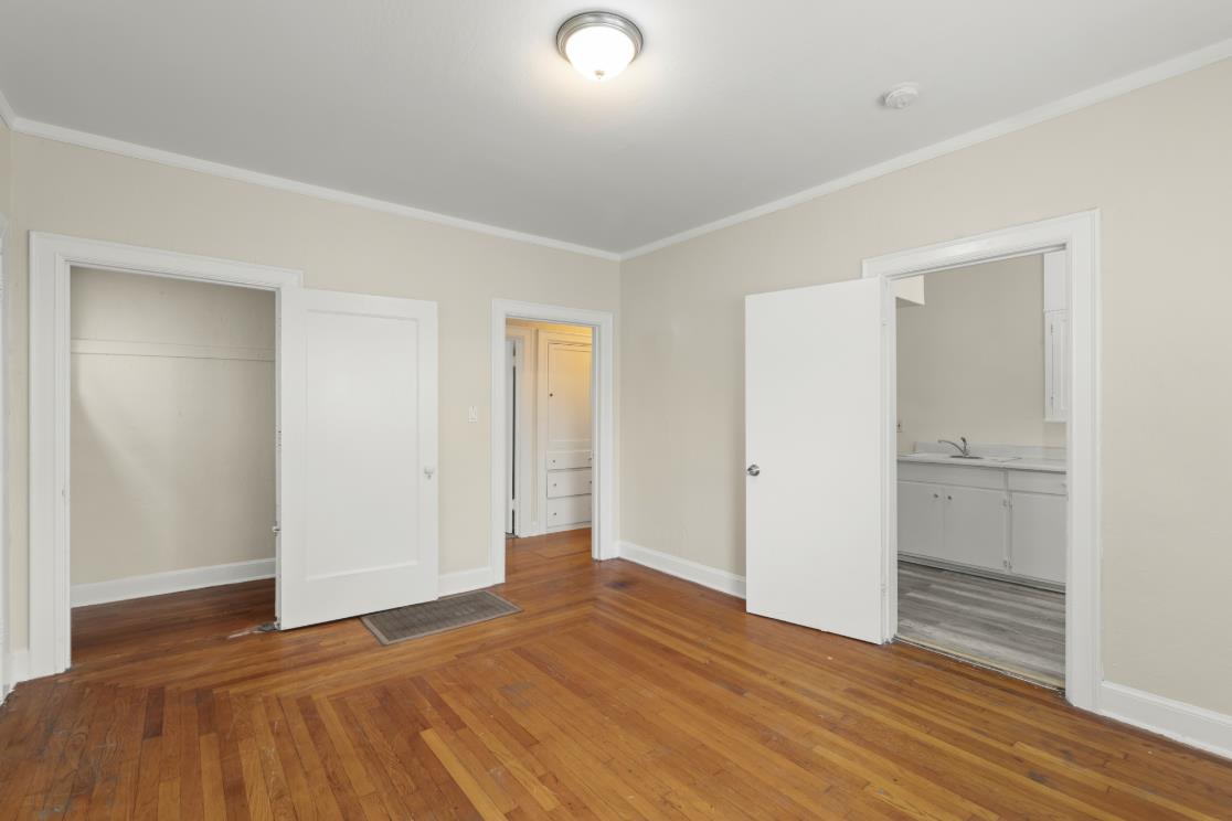 Detail Gallery Image 6 of 9 For 460 S 6th St, San Jose,  CA 95112 - – Beds | – Baths