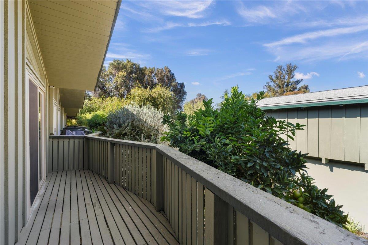 Detail Gallery Image 13 of 19 For 278 Monroe Dr #17,  Mountain View,  CA 94040 - 2 Beds | 1 Baths