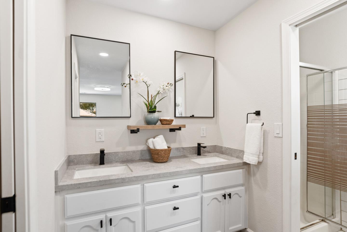 Detail Gallery Image 19 of 26 For 750 N 12th St, San Jose,  CA 95112 - 4 Beds | 2 Baths