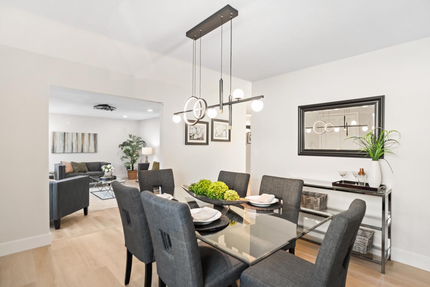 Detail Gallery Image 9 of 26 For 750 N 12th St, San Jose,  CA 95112 - 4 Beds | 2 Baths