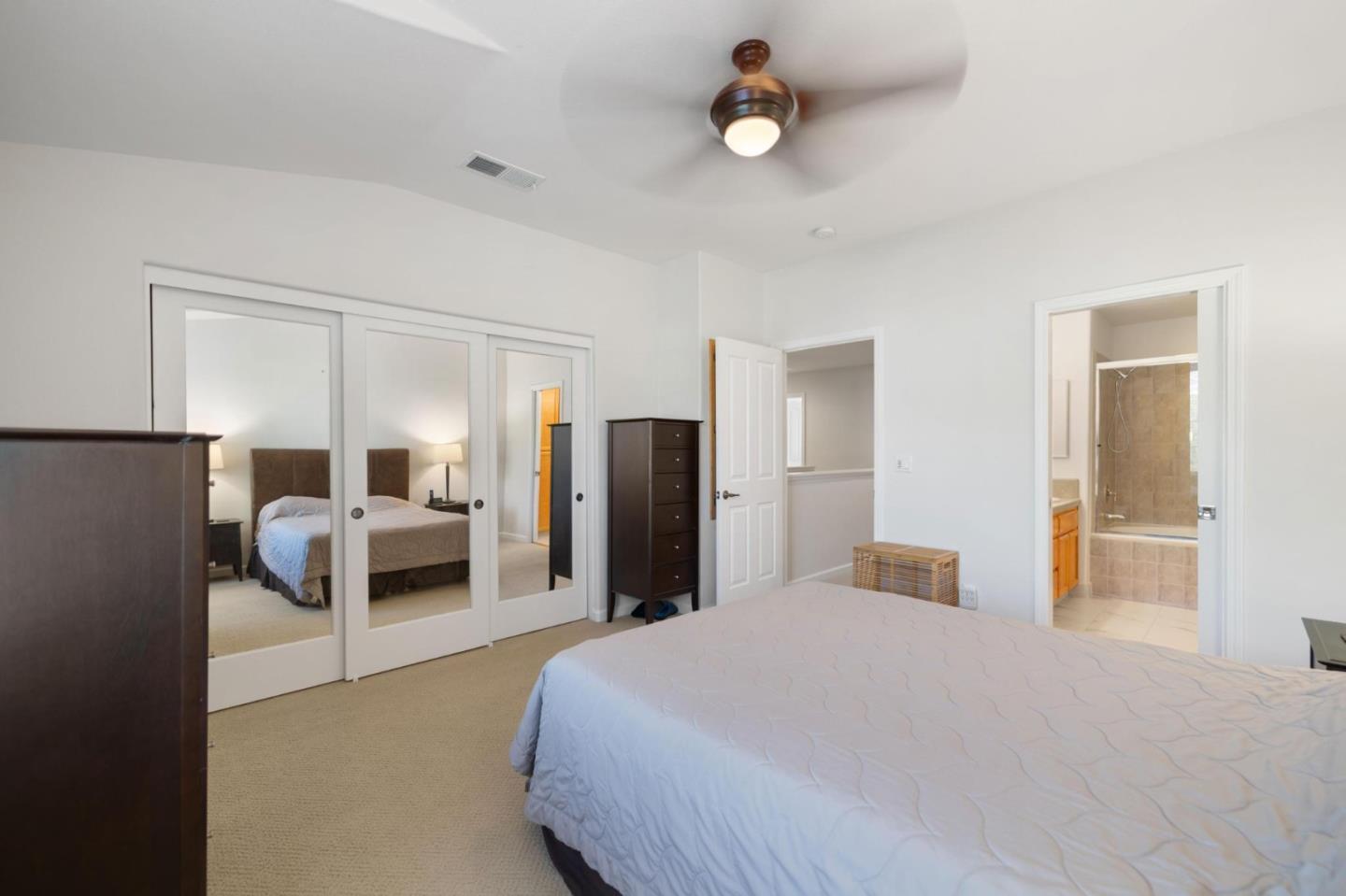 Detail Gallery Image 16 of 37 For 3963 Mosher Dr, San Jose,  CA 95135 - 3 Beds | 2/1 Baths