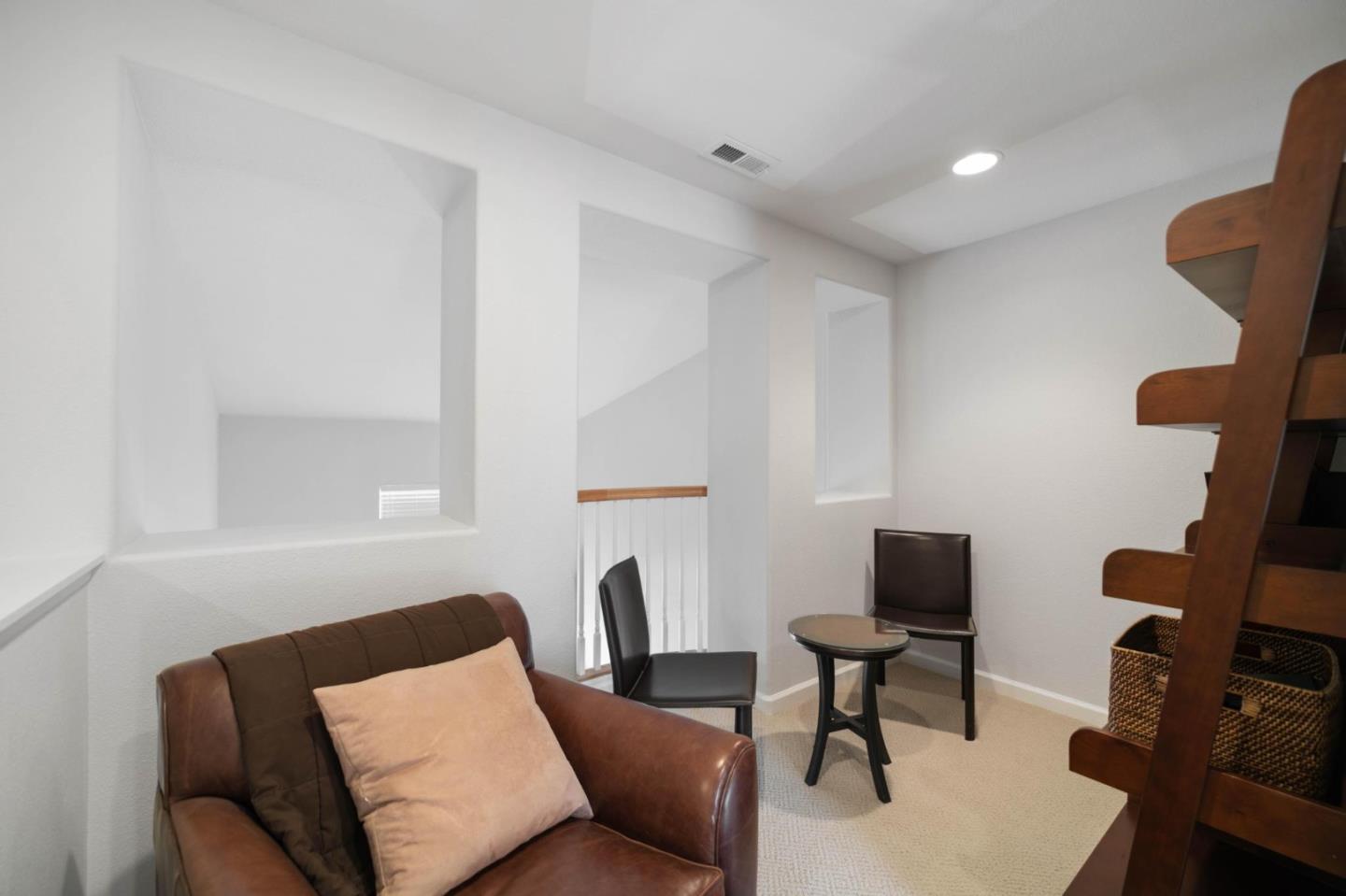 Detail Gallery Image 25 of 37 For 3963 Mosher Dr, San Jose,  CA 95135 - 3 Beds | 2/1 Baths