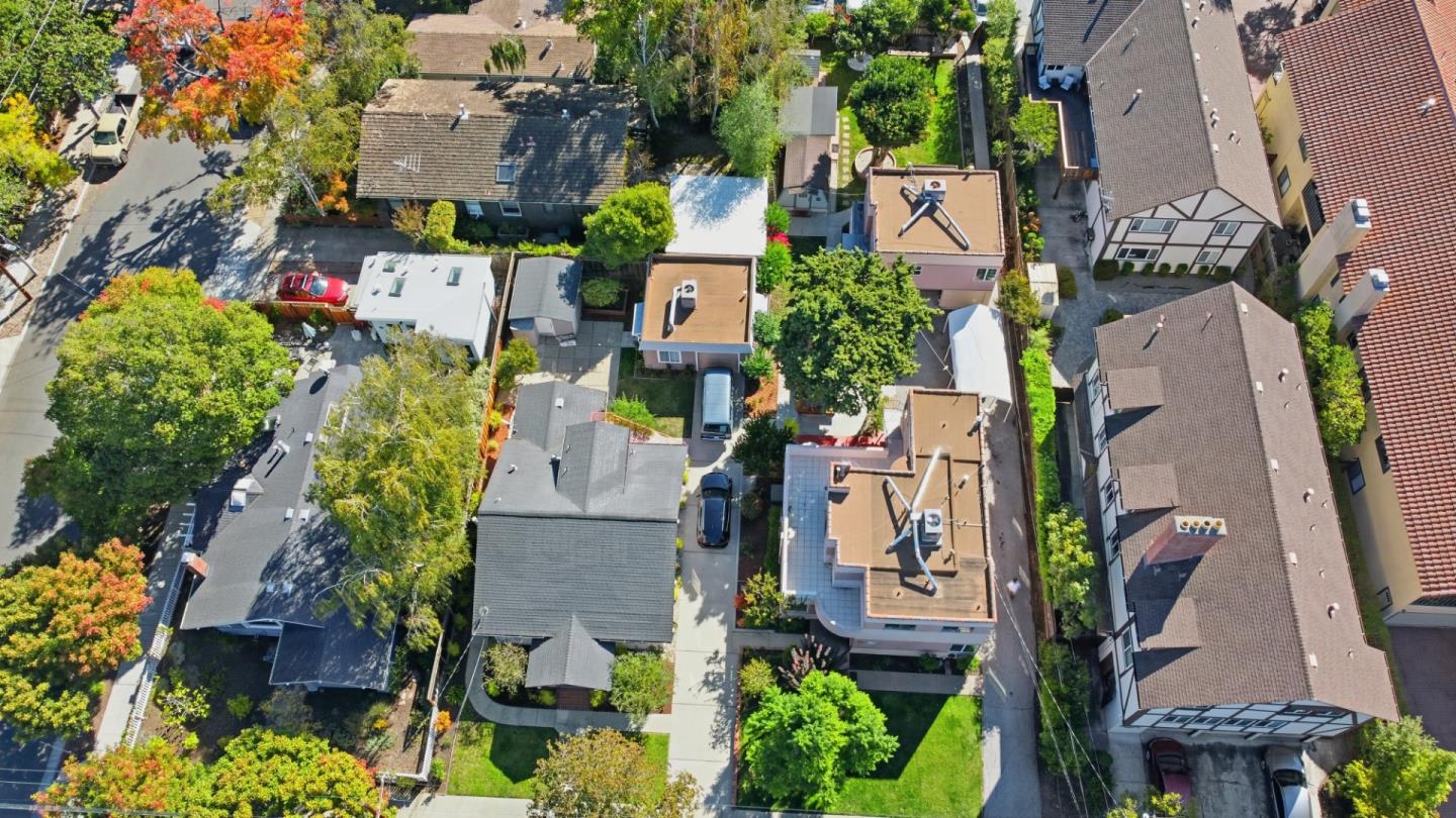 Detail Gallery Image 17 of 33 For 560 Everett Ave, Palo Alto,  CA 94301 - – Beds | – Baths