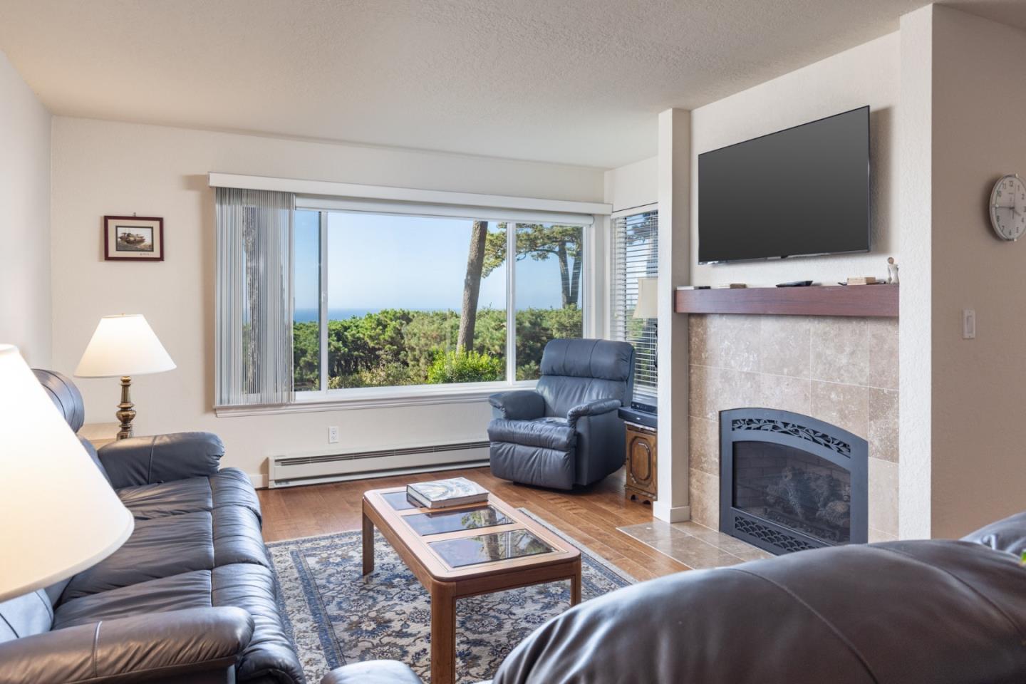 Detail Gallery Image 12 of 30 For 22 Ocean Pines Ln #22,  Pebble Beach,  CA 93953 - 2 Beds | 2 Baths