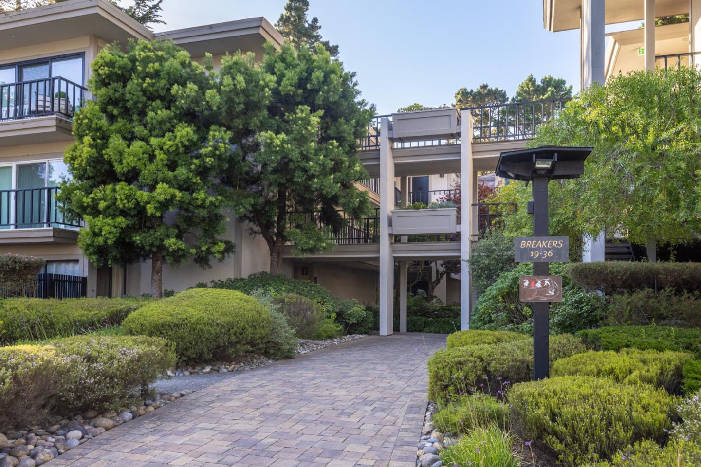 Detail Gallery Image 6 of 30 For 22 Ocean Pines Ln #22,  Pebble Beach,  CA 93953 - 2 Beds | 2 Baths
