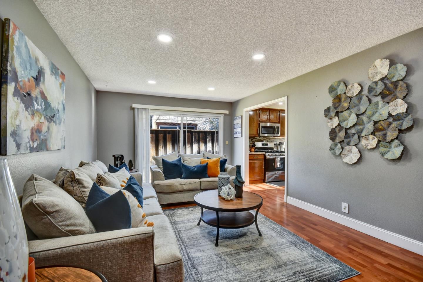 Detail Gallery Image 5 of 30 For 7143 via Lomas, San Jose,  CA 95139 - 3 Beds | 2 Baths