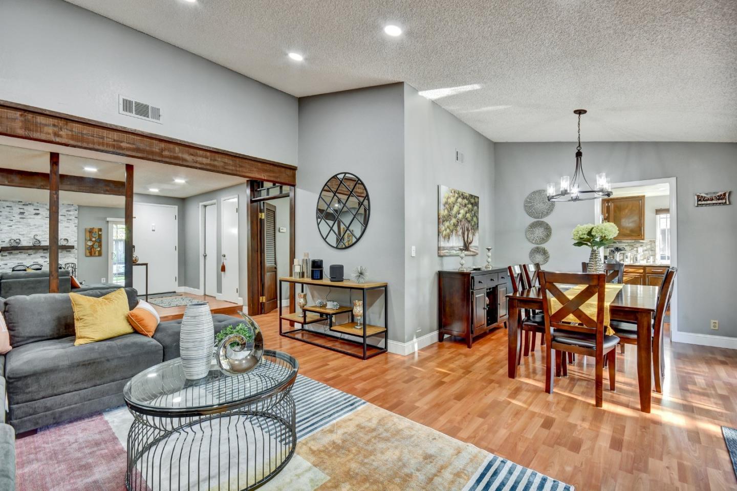 Detail Gallery Image 8 of 30 For 7143 via Lomas, San Jose,  CA 95139 - 3 Beds | 2 Baths