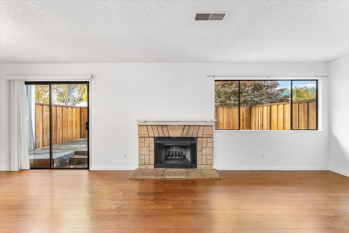 Detail Gallery Image 6 of 27 For 703 Gettysburg Way, Gilroy,  CA 95020 - 3 Beds | 2/1 Baths