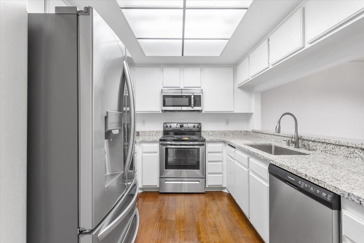 Detail Gallery Image 8 of 27 For 703 Gettysburg Way, Gilroy,  CA 95020 - 3 Beds | 2/1 Baths