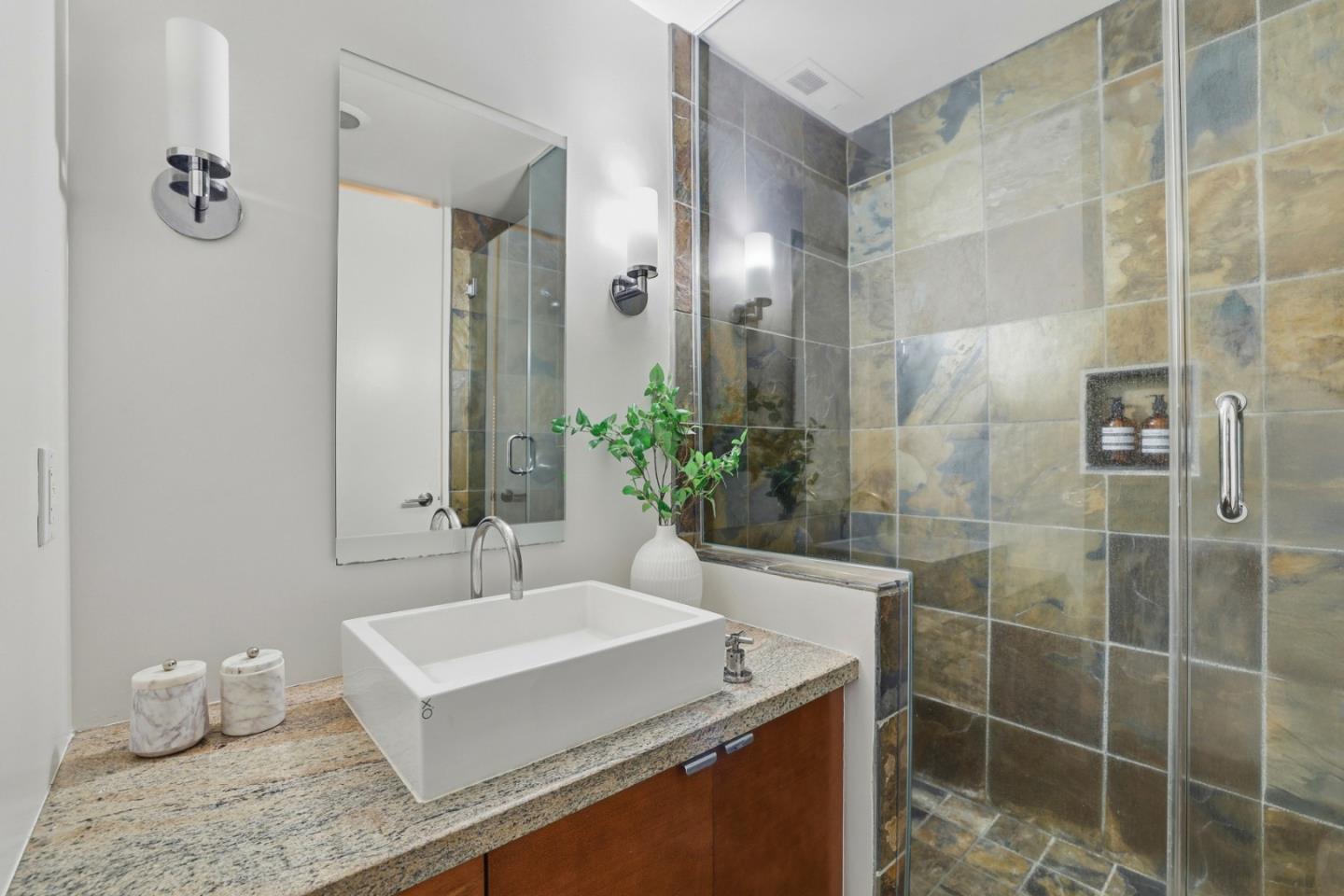 Photo #18: ML82026233 Listing: Photo #18