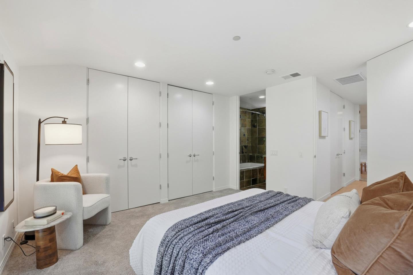 Photo #25: ML82026233 Listing: Photo #25