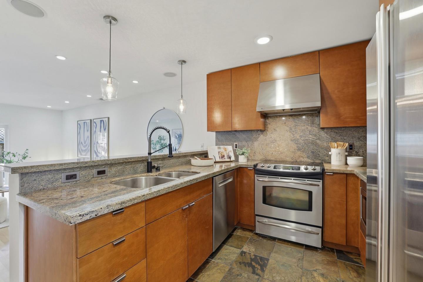 Photo #8: ML82026233 Listing: Photo #8