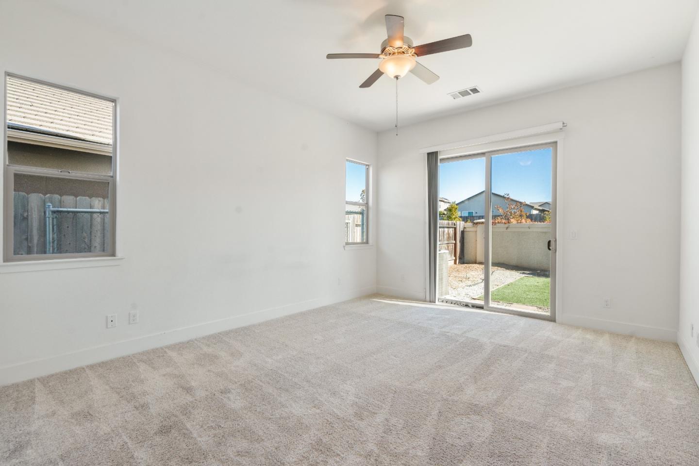 Detail Gallery Image 22 of 47 For 1481 Azalea Ct, Hollister,  CA 95023 - 3 Beds | 2/1 Baths