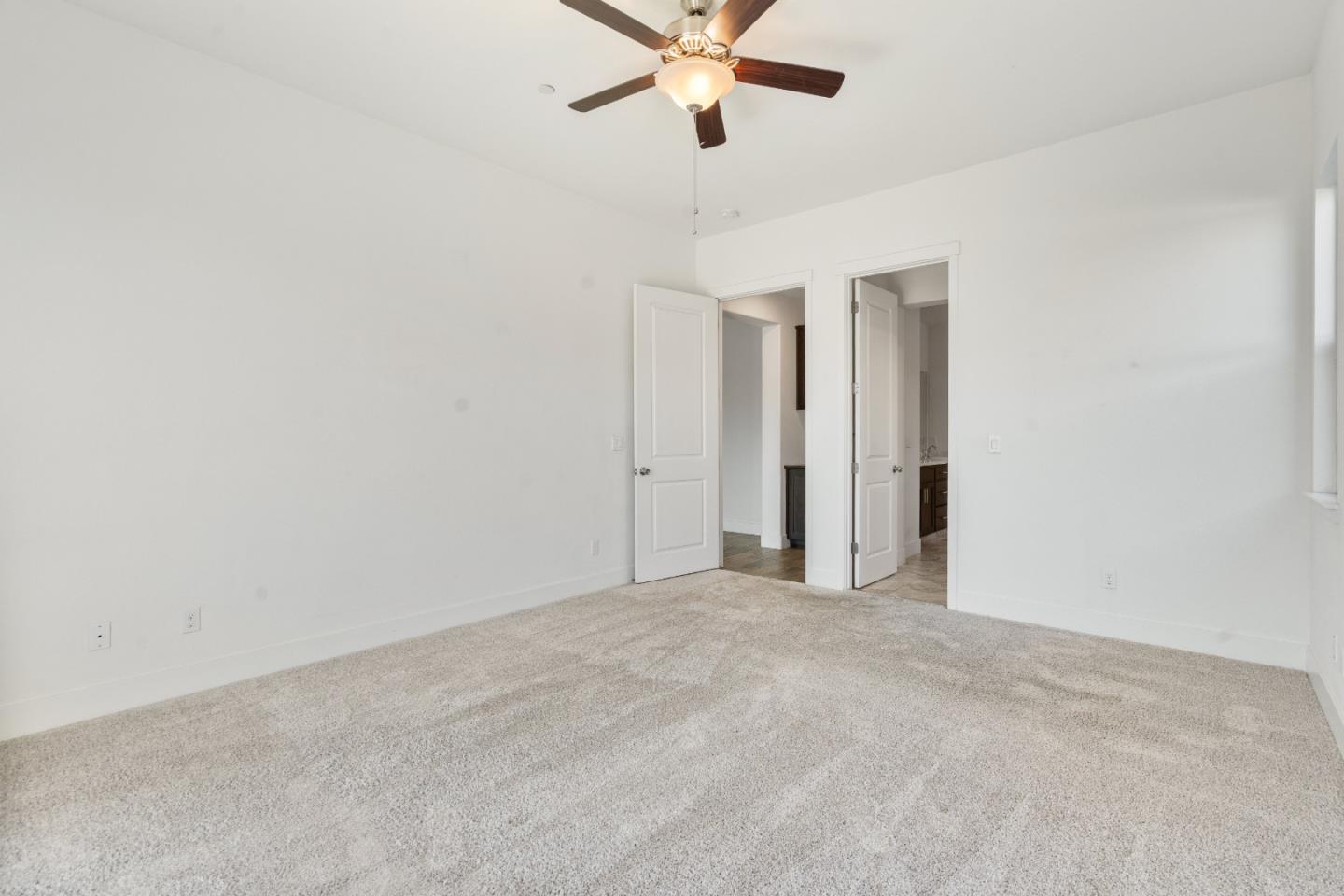 Detail Gallery Image 23 of 47 For 1481 Azalea Ct, Hollister,  CA 95023 - 3 Beds | 2/1 Baths