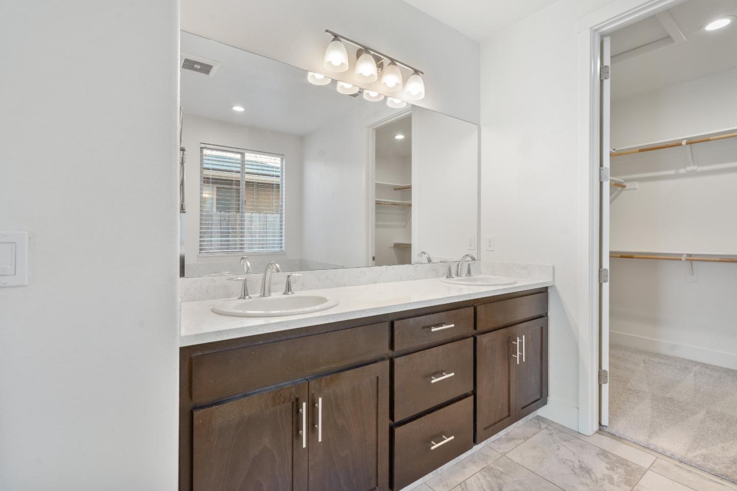 Detail Gallery Image 24 of 47 For 1481 Azalea Ct, Hollister,  CA 95023 - 3 Beds | 2/1 Baths