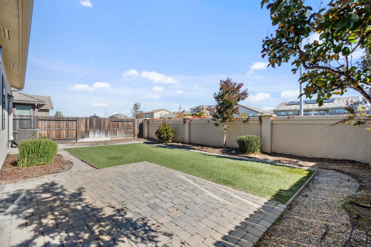 Detail Gallery Image 30 of 47 For 1481 Azalea Ct, Hollister,  CA 95023 - 3 Beds | 2/1 Baths